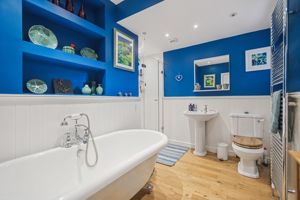 Photo 32- click for photo gallery